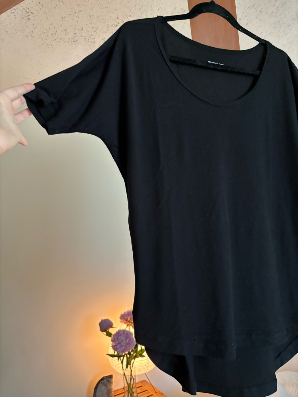 Manduka Brand Yogi Black Women's Scoop Neck Dolman Sleeve Top
